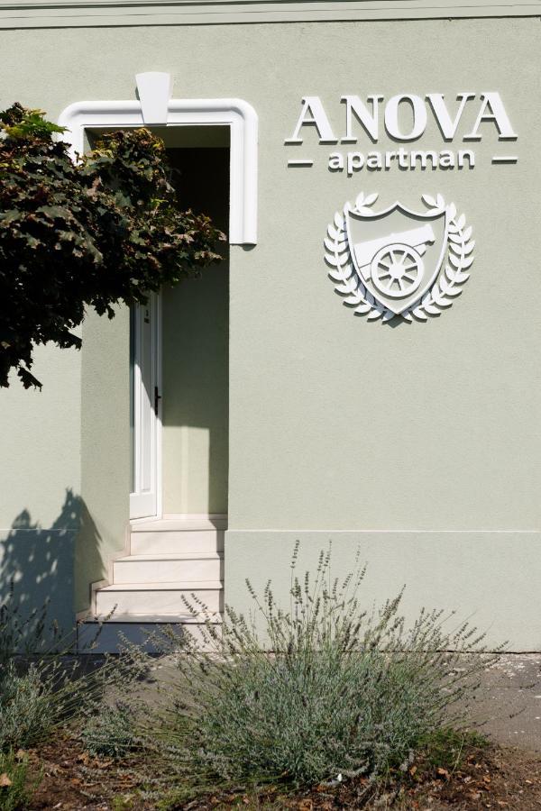 Anova Apartman Gyula Eksteriør billede